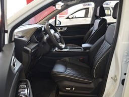 五菱佳辰內(nèi)飾圖片