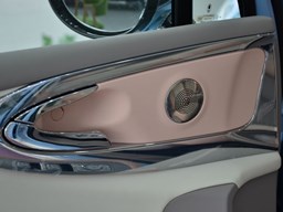 歐拉芭蕾貓內(nèi)飾圖片