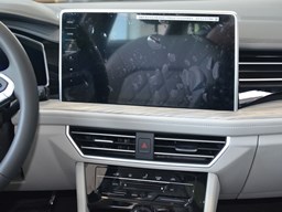 大眾速騰中控圖片