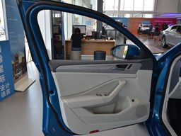 大眾速騰內(nèi)飾圖片