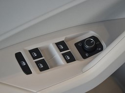 大眾速騰內(nèi)飾圖片