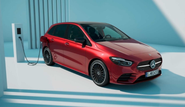 20萬(wàn)左右的奔馳車(chē)有哪幾款 奔馳A級(jí)、奔馳B級(jí)、奔馳威霆三款車(chē)型