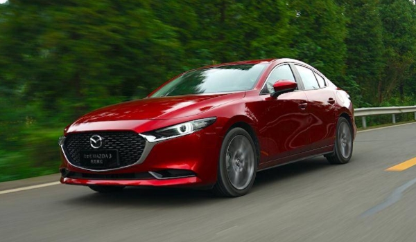 馬自達(dá)3昂克賽拉怎么樣 加速快、空間合理、價(jià)格適中