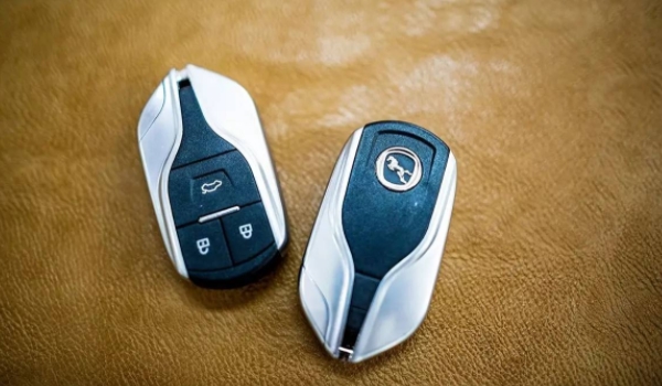 汽車鑰匙丟了怎么辦 4S店、汽配城匹配鑰匙（部分車型需更換車鎖）