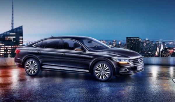 帕薩特和邁騰哪個好 帕薩特舒適度高、油耗低（百公里6.5升）