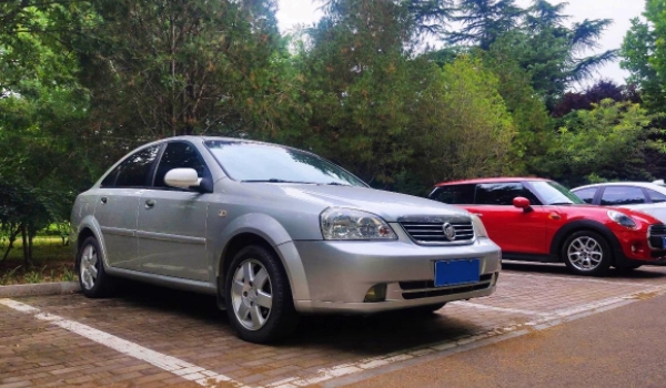 別克凱越怎么樣 油耗低、舒適度高、車(chē)身動(dòng)力充足（百公里5L）