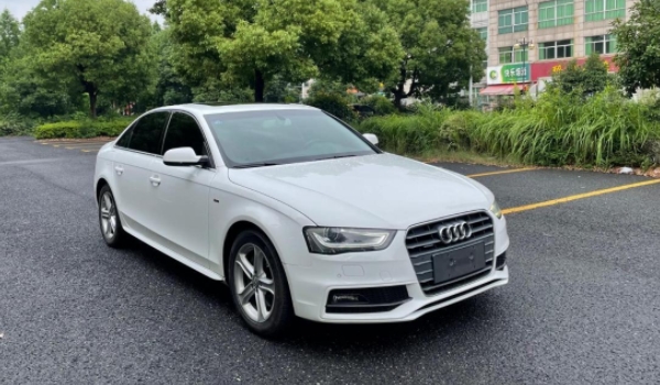 奧迪a4l怎么樣 外觀時(shí)尚、車身運(yùn)動(dòng)、渦輪增壓動(dòng)力充足