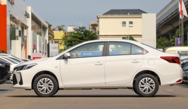 豐田威馳怎么樣 前臉刷氣、車身偏運動、保量保值率高