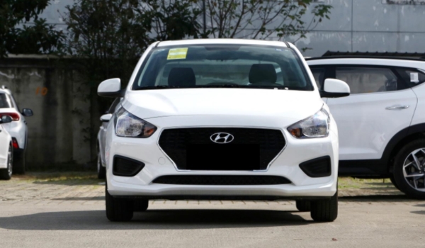 現(xiàn)代瑞納怎么樣 車身時尚、舒適性好、油耗較低