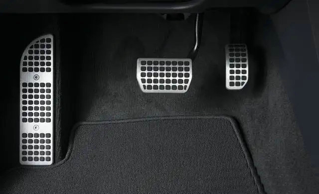 汽車踏板分別是什么