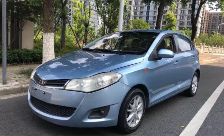 奇瑞風云2兩廂油箱多少升