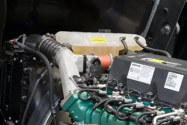 汽車膨脹水箱的工作原理和作用是什么