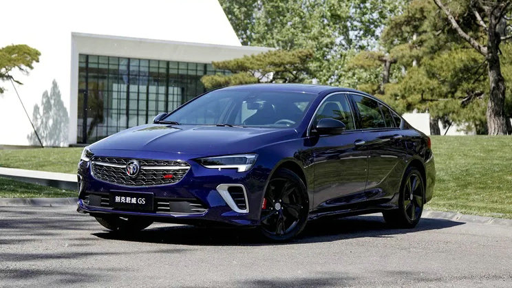 君威gs超級運(yùn)動版加幾號油