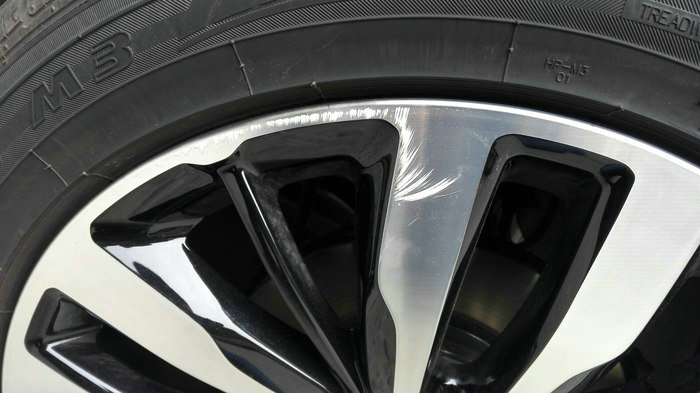 電鍍輪轂刮花了怎么修復