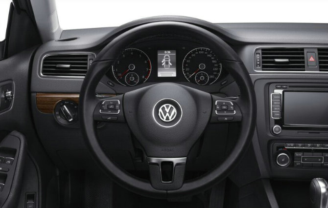 方向盤不正微偏怎么調(diào)