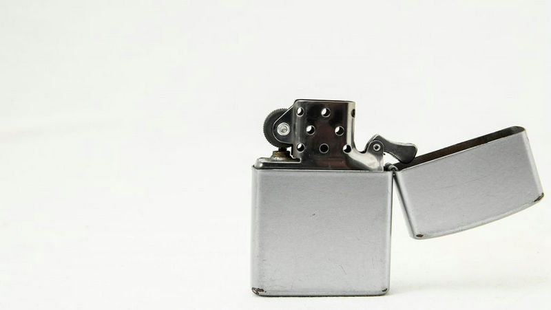 汽車放打火機會自燃嗎