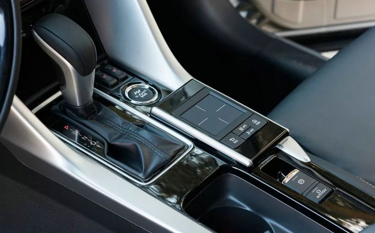 cvt無級(jí)變速模擬8擋是什么意思