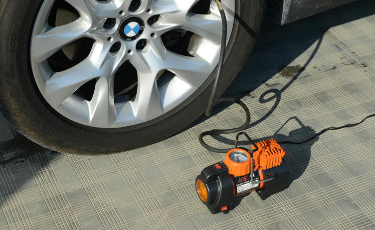 車胎充氮?dú)庥惺裁春锰?></i>
          <h3>車胎充氮?dú)庥惺裁春锰?/h3>
          <span>知識(shí)</span>
          <p class=