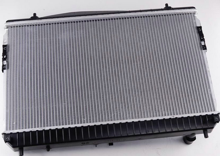 汽車熄火后發(fā)動(dòng)機(jī)還響是什么原因