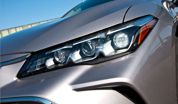 日間行車(chē)燈不亮了怎么回事