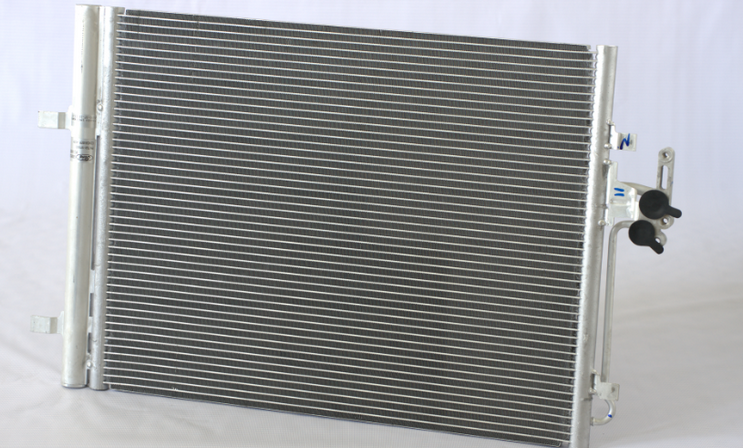 汽車空調冷凝器堵塞會有什么表現