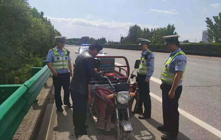 三輪摩托車(chē)可以上高速嗎