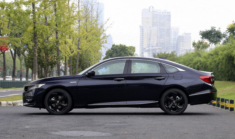 車開起來會抖動什么問題