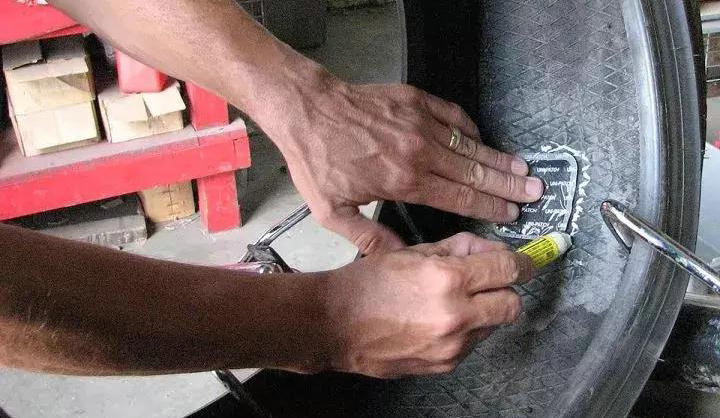 汽車(chē)輪胎補(bǔ)過(guò)一次安全嗎