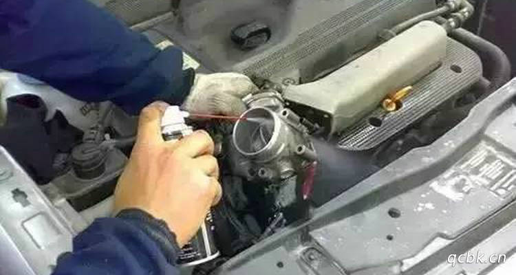 汽車發(fā)動(dòng)機(jī)油泥怎么清洗