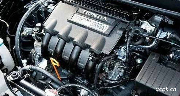 發(fā)動機聲音大抖動是什么原因