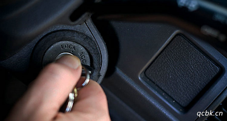 汽車剛啟動(dòng)時(shí)抖動(dòng)是什么原因