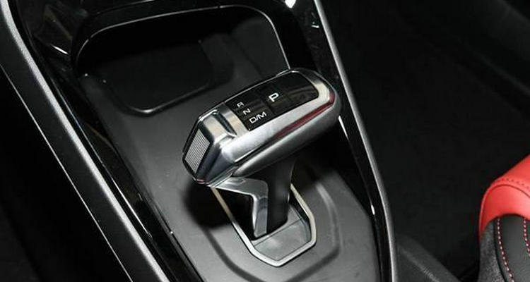 手自一體好還是雙離合變速箱好