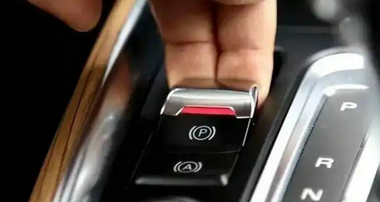 自動(dòng)擋剎車失靈采取什么措施