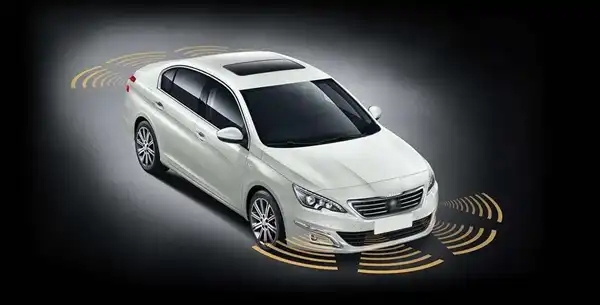 倒車影像與倒車?yán)走_(dá)哪個(gè)實(shí)用