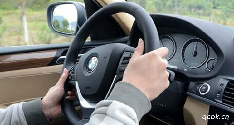 方向盤變得越來越沉怎么回事