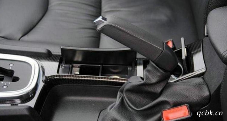 手剎沒(méi)放下來(lái)開(kāi)車(chē)會(huì)怎么樣