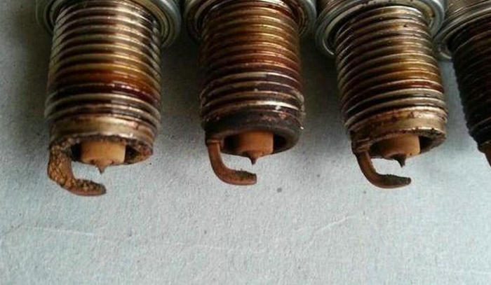 汽車怎樣判斷火花塞該換了