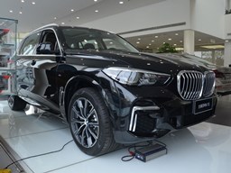 2022款 華晨寶馬X5外觀圖片