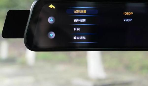 行車記錄儀分幾種類型，常見的三種你熟悉嗎