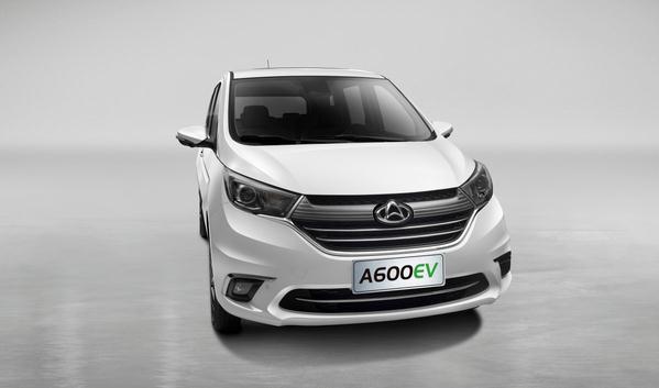 長安歐尚A600EV上市，純電動車型（續(xù)航402公里）