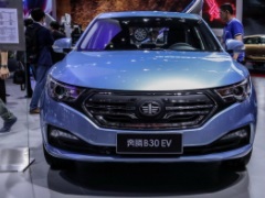 奔騰b30ev電動車怎么樣 最大續(xù)航里程可達230km