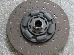 抬快抬慢接合時(shí)間長還是短 離合器的正確踩法