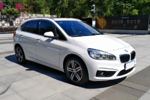 寶馬218i旅行車(chē)二手車(chē)價(jià)格，市場(chǎng)成交價(jià)12萬(wàn)起