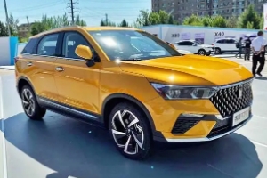 奔騰t77價格及圖片2022款，市場在售2021款報價10萬