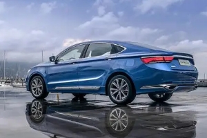 吉利博瑞油耗多少，實(shí)測(cè)油耗最低7L（搭載1.8T發(fā)動(dòng)機(jī)）