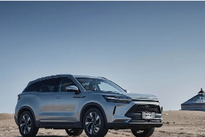 北京x7和哈弗h6哪個(gè)好，北京x7動(dòng)力參數(shù)略高（哈弗h6配置堪稱(chēng)豪華）