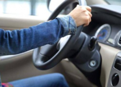 如何正確的使用（打）方向盤(pán)，方向盤(pán)對(duì)車(chē)有影響