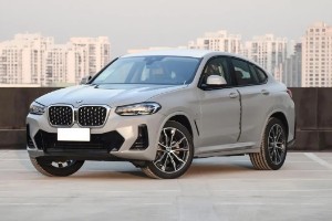 寶馬x4分期首付多少錢(qián) 分期首付13萬(wàn)(36期月供9215元)