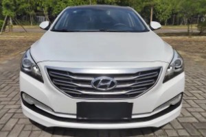 現(xiàn)代名圖油耗多少真實(shí)油耗 百公里油耗8.8L(油耗一公里6毛錢(qián))