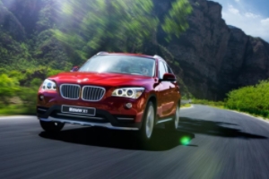 寶馬x1怎么樣 外觀大氣、動(dòng)力強(qiáng)勁、空間寬敞（2780毫米長(zhǎng)軸距）